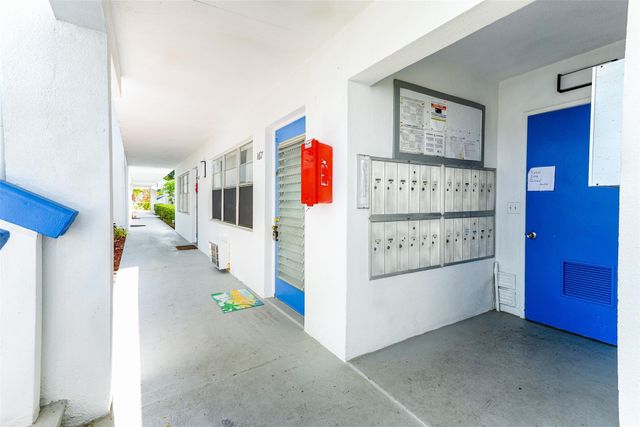 167 Lyndhurst L 167, Deerfield Beach, FL 33442