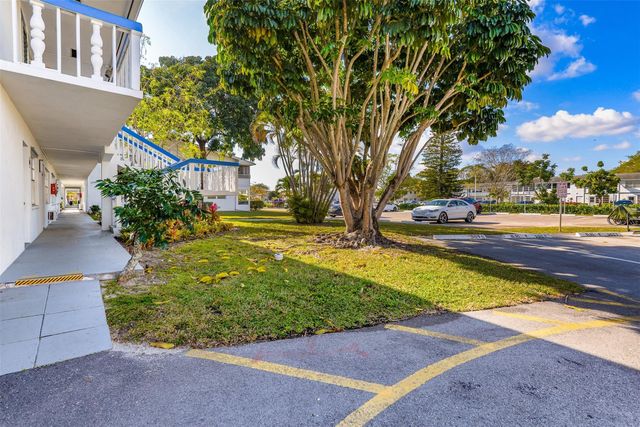 167 Lyndhurst L 167, Deerfield Beach, FL 33442