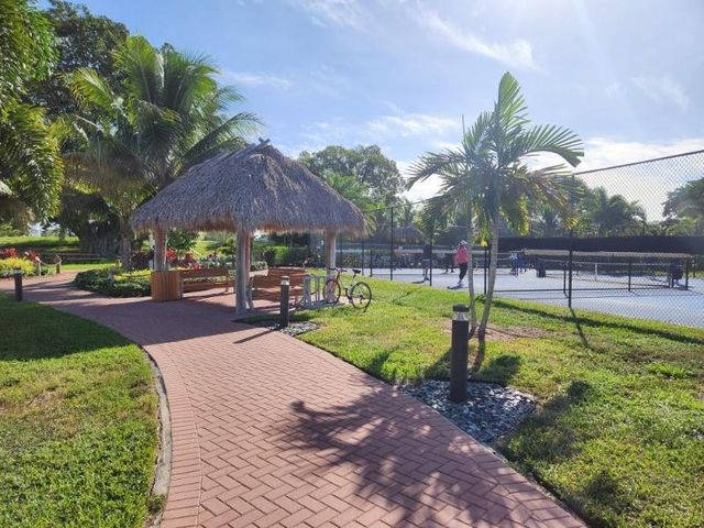 167 Lyndhurst L 167, Deerfield Beach, FL 33442