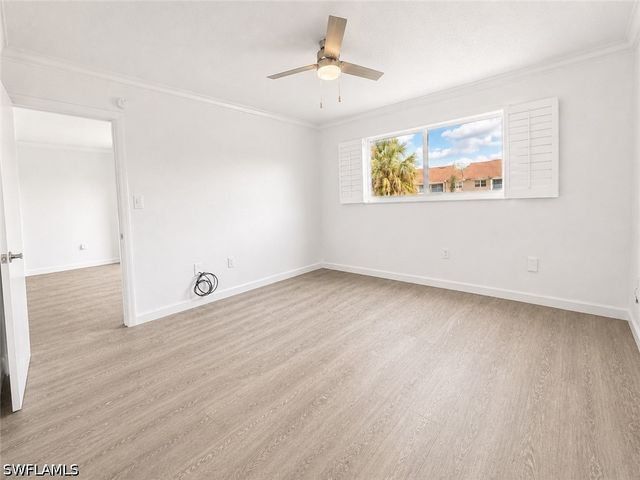 225 Turtle Lake CT 210, Naples, FL 34105