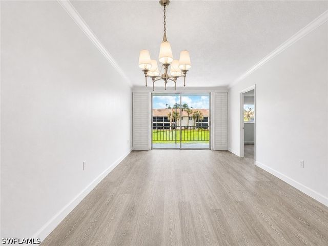 225 Turtle Lake CT 210, Naples, FL 34105
