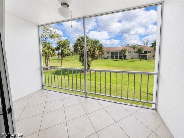 225 Turtle Lake CT 210, Naples, FL 34105