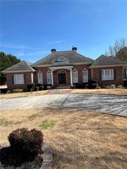 678 Verney Drive, Marietta, GA 30066
