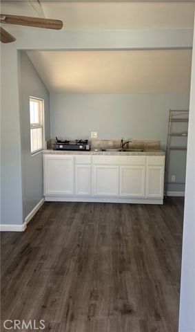 15572 Riverside Street, Hesperia, CA 92345