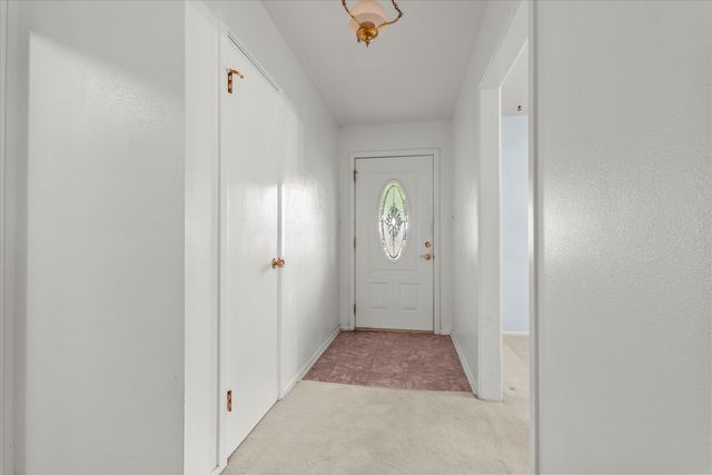 909 S Hockley Avenue, Sundown, TX 79372