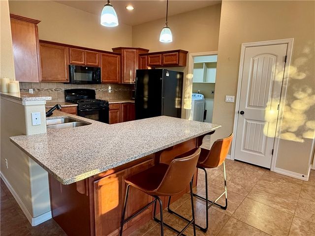 3211 Summit Drive, Kingman, AZ 86401