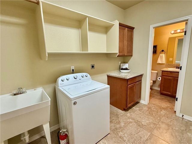 3211 Summit Drive, Kingman, AZ 86401