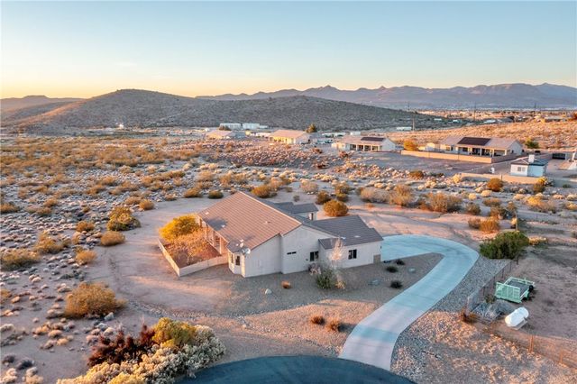 3211 Summit Drive, Kingman, AZ 86401