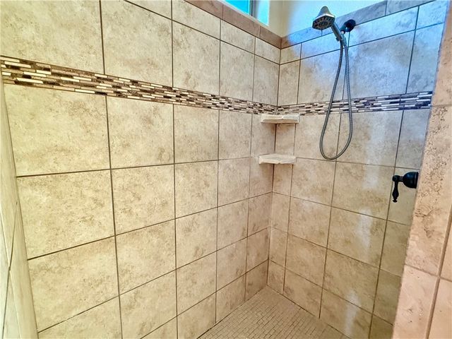 3211 Summit Drive, Kingman, AZ 86401