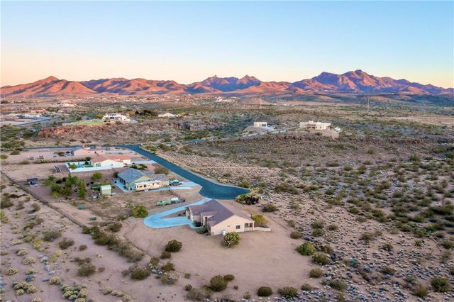 3211 Summit Drive, Kingman, AZ 86401