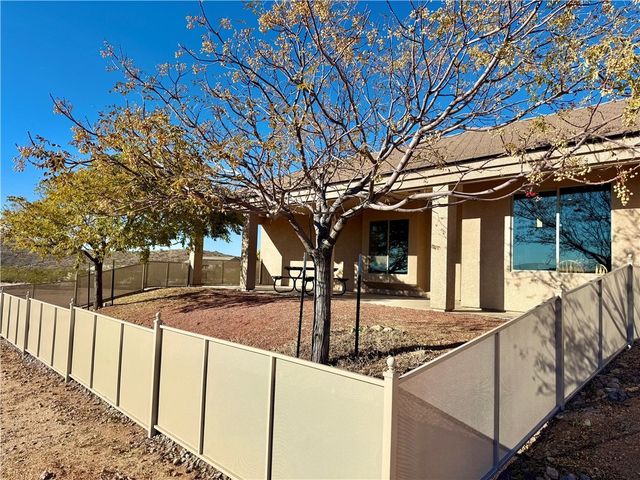 3211 Summit Drive, Kingman, AZ 86401