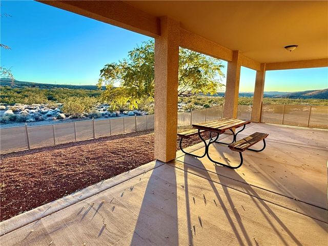 3211 Summit Drive, Kingman, AZ 86401