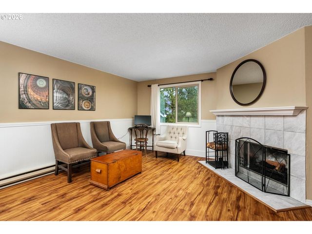 44 EAGLE CREST Dr 38, Lake Oswego, OR 97035