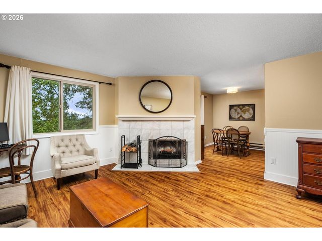 44 EAGLE CREST Dr 38, Lake Oswego, OR 97035