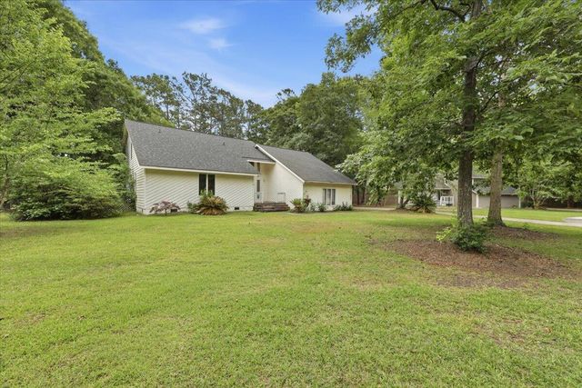 117 Queensbury Circle, Goose Creek, SC 29445
