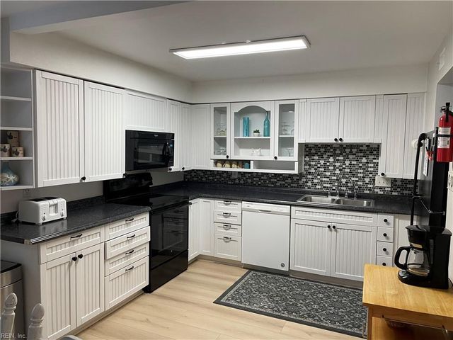 4405 Ocean View AVE, Virginia Beach, VA 23455