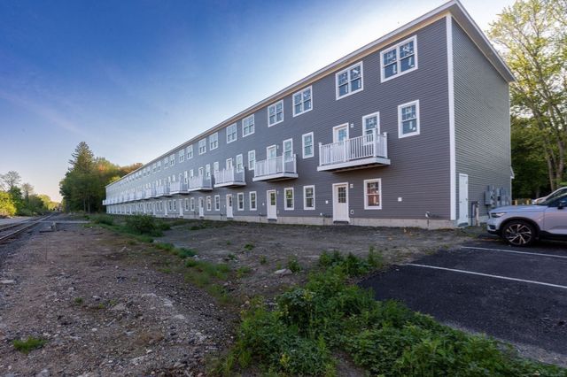 44 Dean St. 215, Taunton, MA 02780