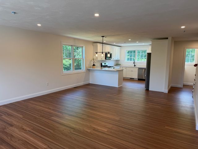 44 Dean St. 215, Taunton, MA 02780