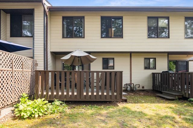 123 Cottonwood Road 123, Newington, CT 06111