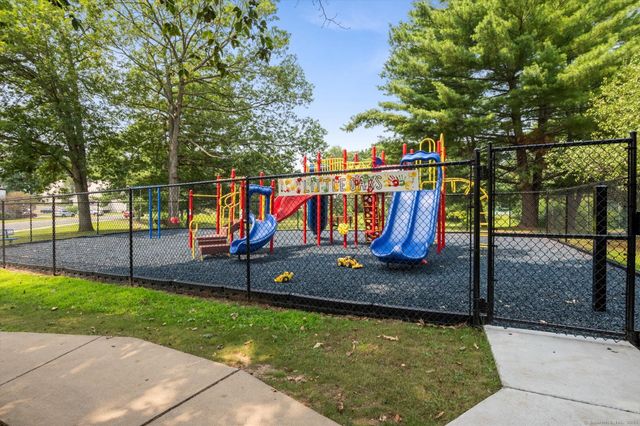 123 Cottonwood Road 123, Newington, CT 06111