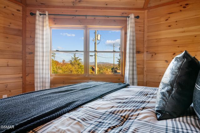 2081 Kerr Road, Sevierville, TN 37876