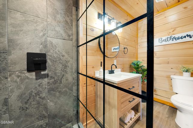 2081 Kerr Road, Sevierville, TN 37876