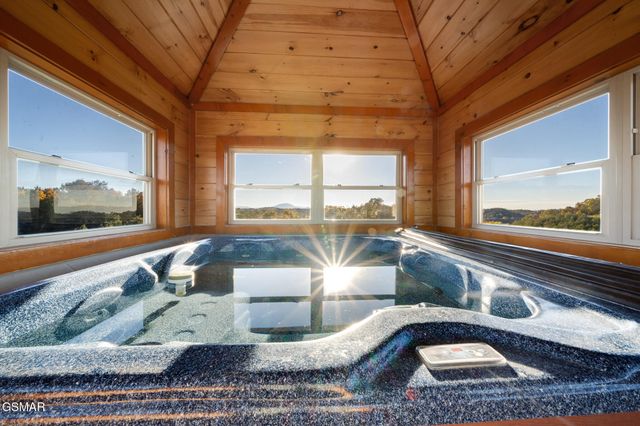 2081 Kerr Road, Sevierville, TN 37876