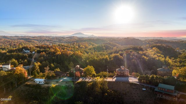 2081 Kerr Road, Sevierville, TN 37876