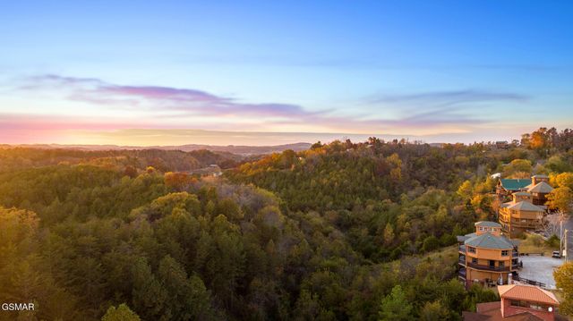 2081 Kerr Road, Sevierville, TN 37876