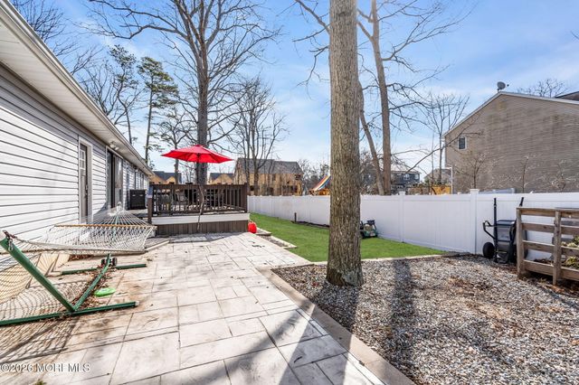 237 Virginia Avenue, Bayville, NJ 08721