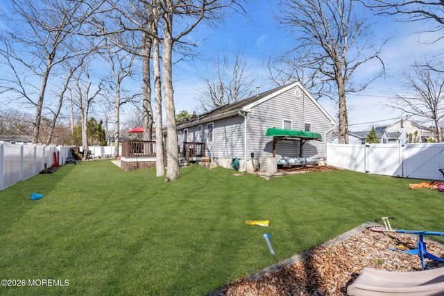 237 Virginia Avenue, Bayville, NJ 08721