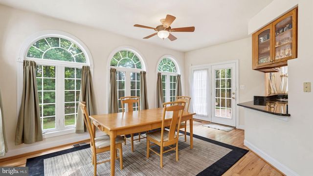 13301 DUMFRIES RD, Manassas, VA 20112