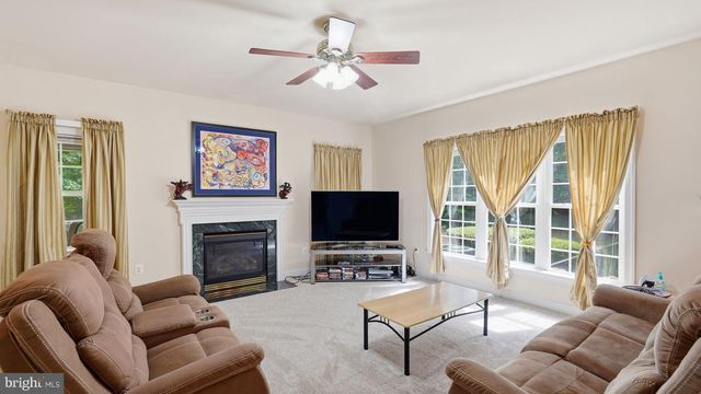 13301 DUMFRIES RD, Manassas, VA 20112
