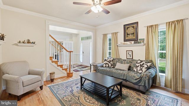 13301 DUMFRIES RD, Manassas, VA 20112