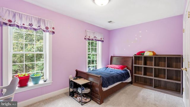 13301 DUMFRIES RD, Manassas, VA 20112