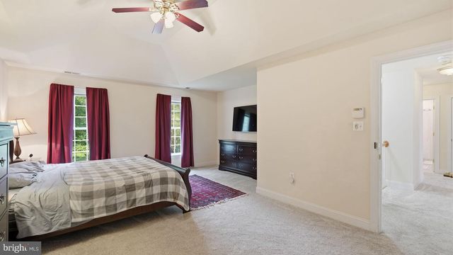 13301 DUMFRIES RD, Manassas, VA 20112