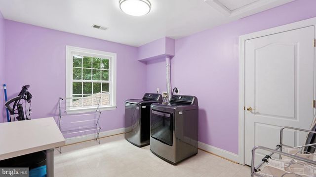 13301 DUMFRIES RD, Manassas, VA 20112