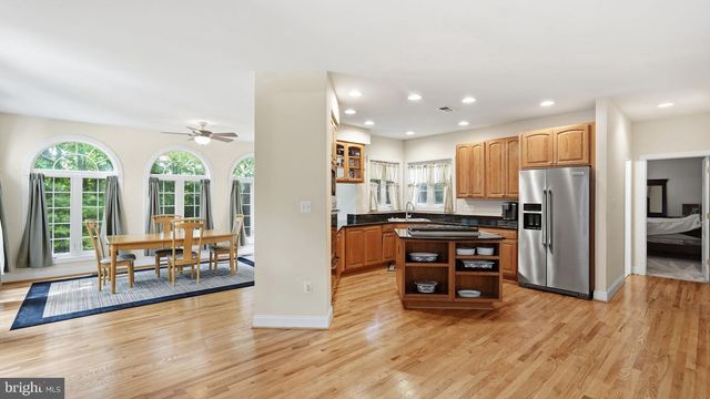 13301 DUMFRIES RD, Manassas, VA 20112