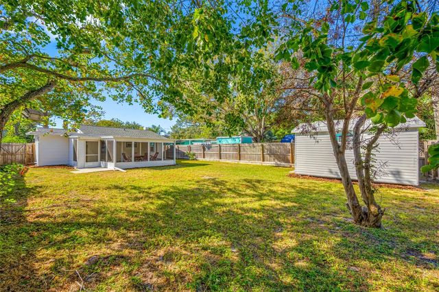 314 MARYLAND AVENUE, Crystal Beach, FL 34681