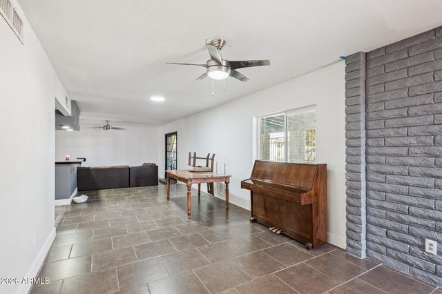 10037 N 43RD Avenue, Phoenix, AZ 85051