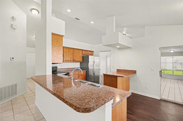 3334 LAKE VIEW CIRCLE, Melbourne, FL 32934