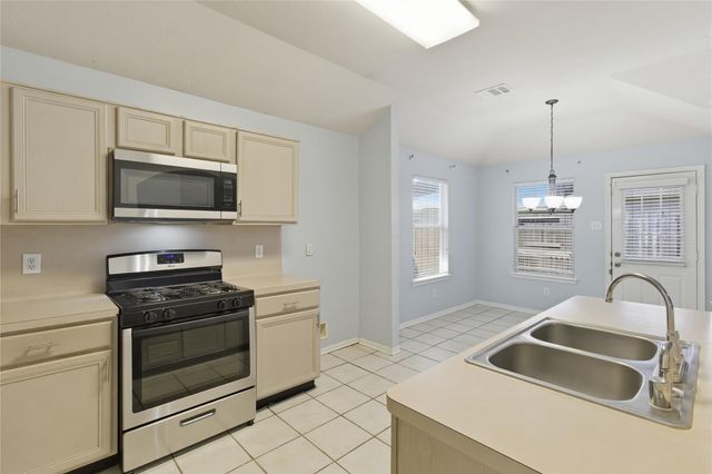 3930 Teal Run Place Court, Fresno, TX 77545