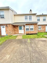 5555 Lynbrook LNDG, Virginia Beach, VA 23462
