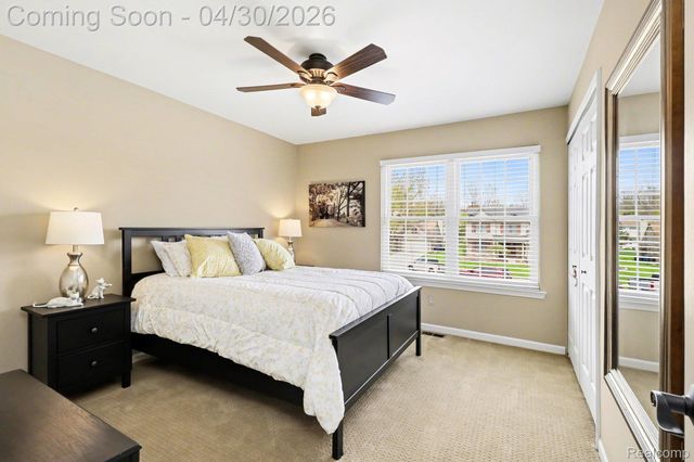 6883 Essex Court, Waterford Charter Township, MI 48327