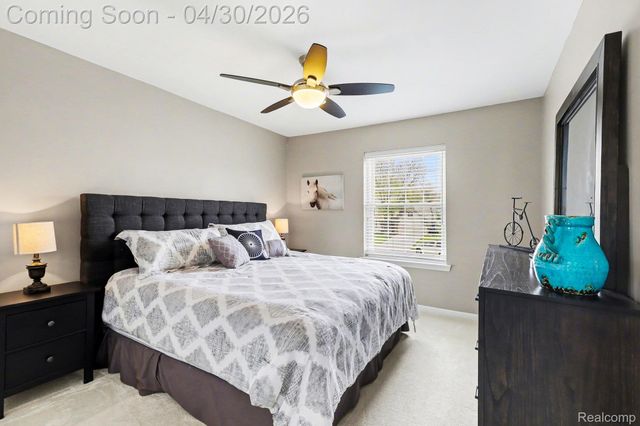 6883 Essex Court, Waterford Charter Township, MI 48327