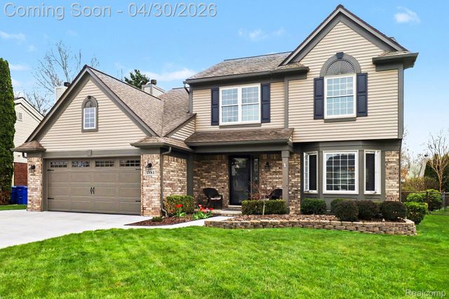 6883 Essex Court, Waterford Charter Township, MI 48327