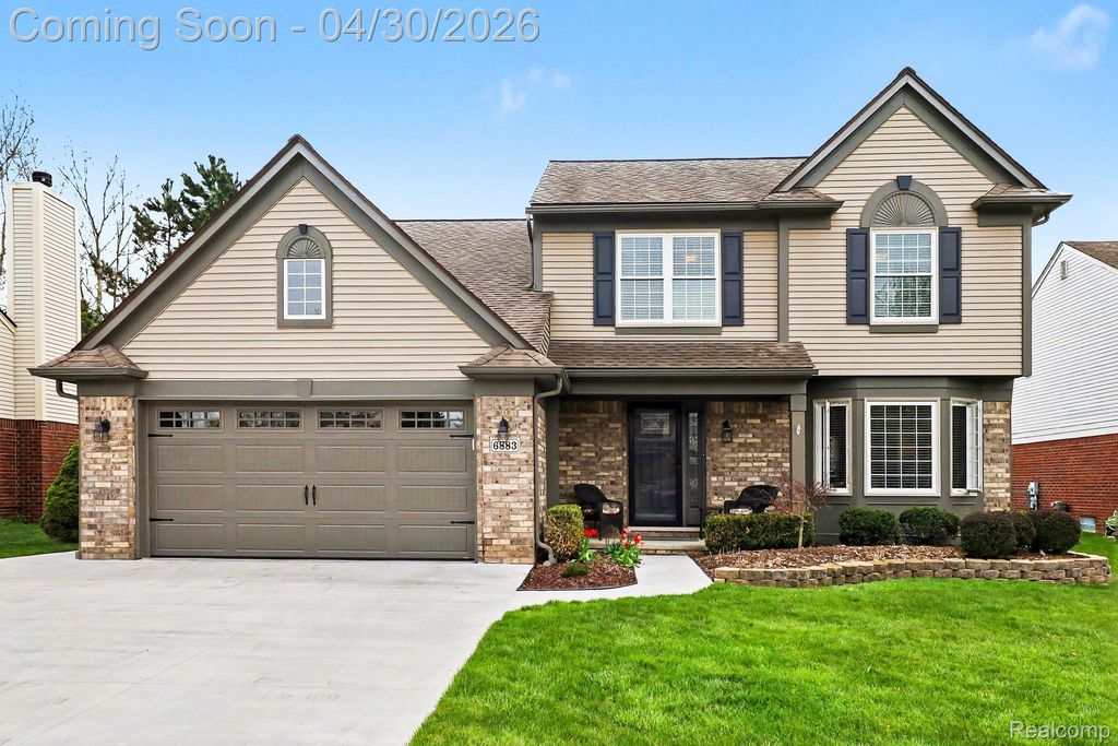 6883 Essex Court, Waterford Charter Township, MI 48327