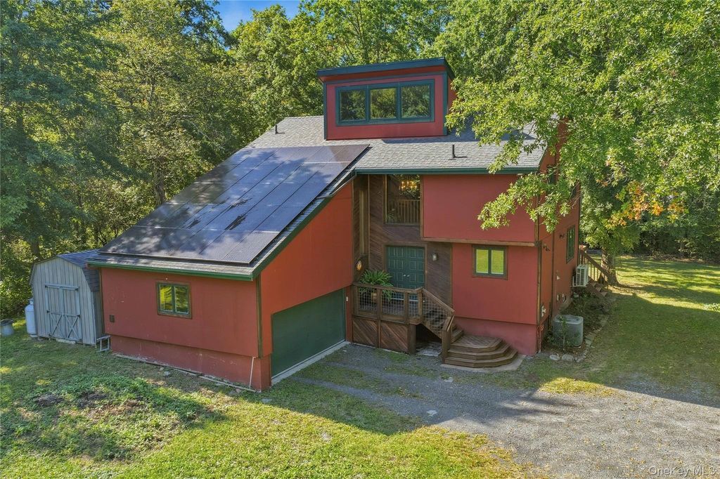 1250 Bruynswick Road, Gardiner, NY 12525