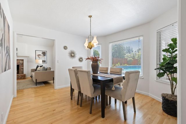 8646 Blue Jay Way, Citrus Heights, CA 95610