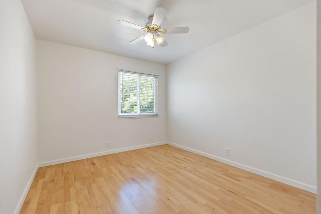8646 Blue Jay Way, Citrus Heights, CA 95610